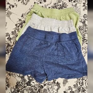 XS/S Shorts Bundle 2 FITZ + EDDI Buckle and 1 Athletic Works Short